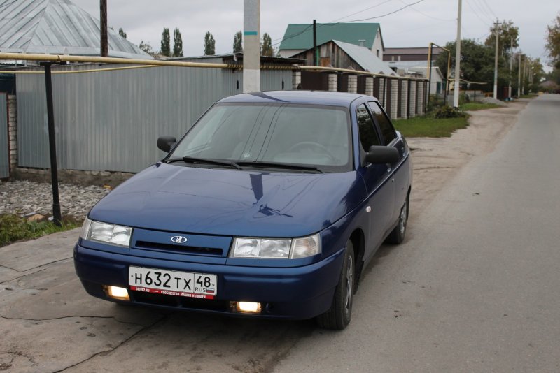 ВАЗ 211102