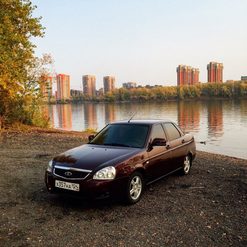 Лада Приора седан портвейн