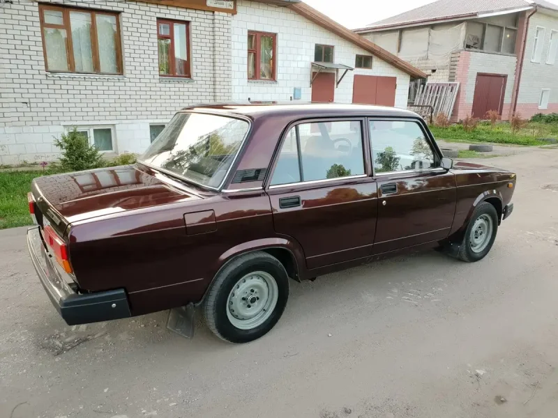 ВАЗ 2106 красный металлик