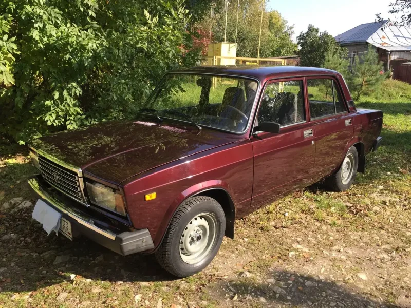 ВАЗ 2103 бордовая