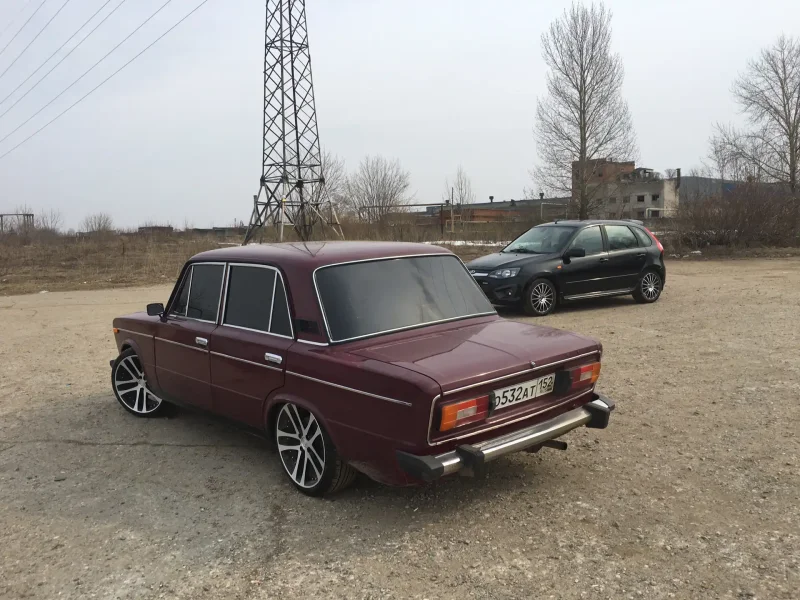 ВАЗ 2106 Вишневая