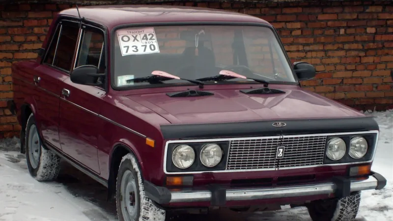 ВАЗ 2106 Вишневая
