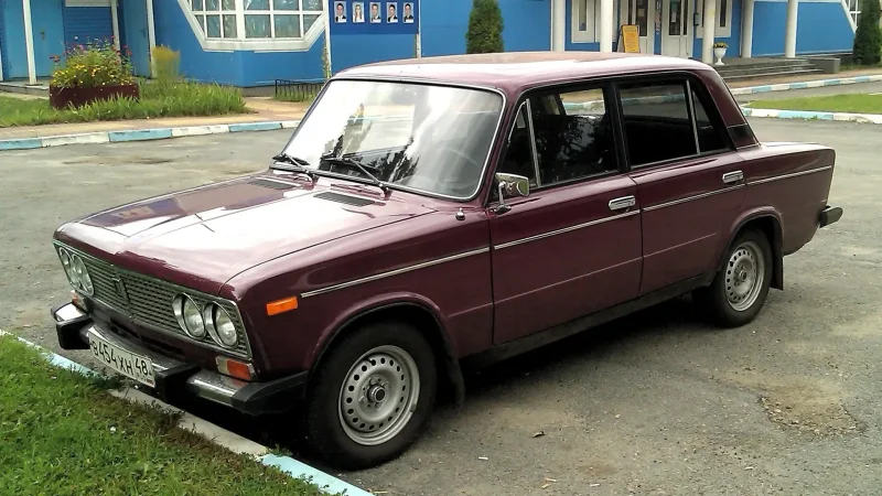 ВАЗ 2106 Вишневая