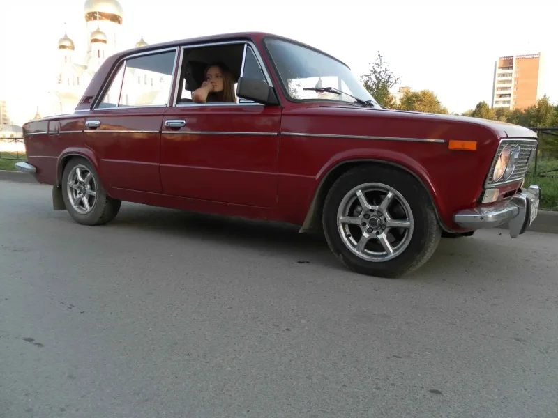 ВАЗ 2107 портвейн металлик