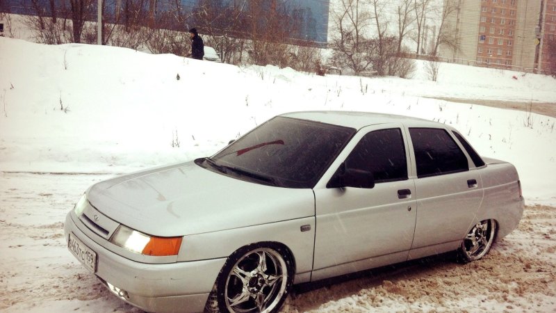 ВАЗ 2110 серебристая катаная