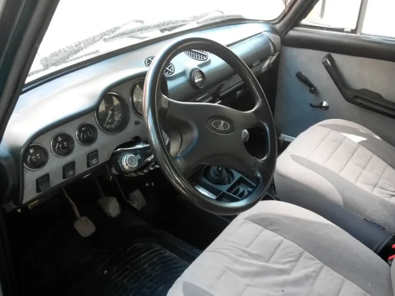 Lada 2106 салон