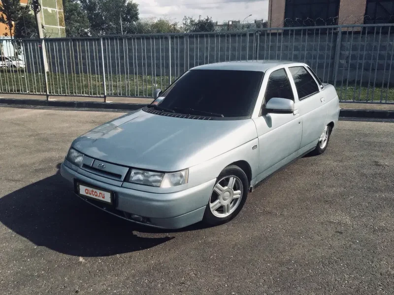 ВАЗ 2110 se серебристая