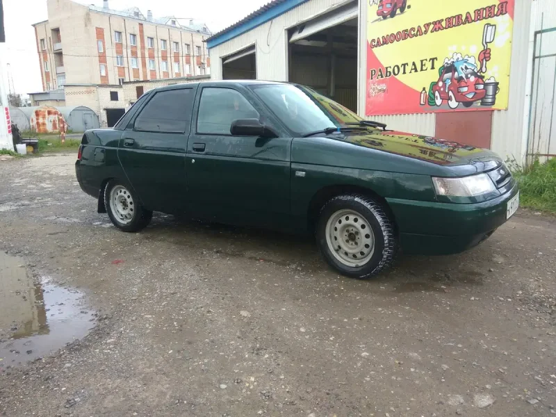 Лада 2110 темно зеленая