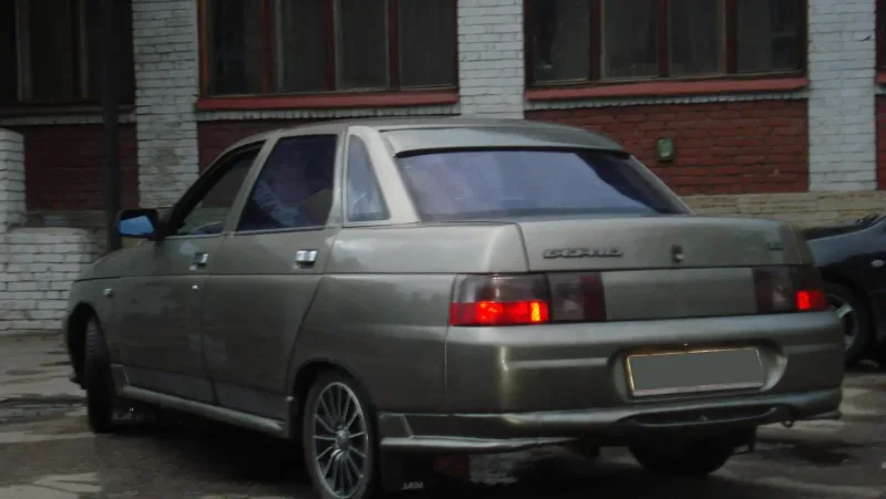 Lada 2110м