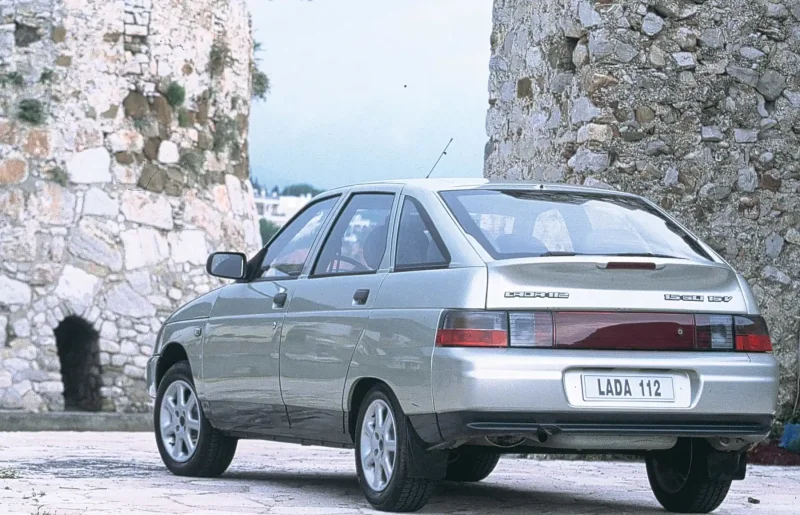 Lada 2112 хэтчбек