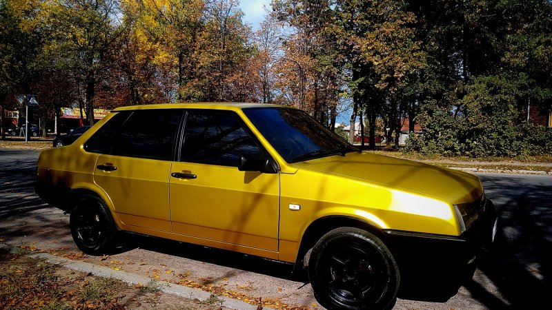 ВАЗ 21099 В черном цвете