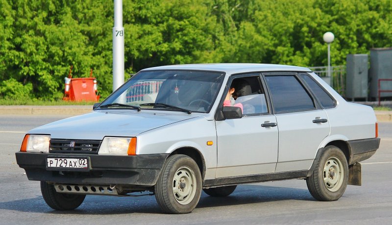 Lada 21099