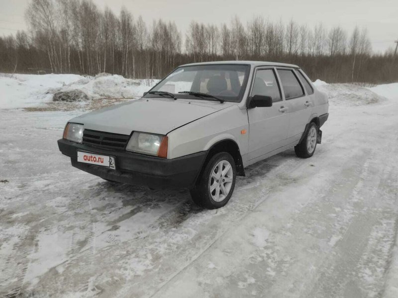 ВАЗ 21099 2011 года