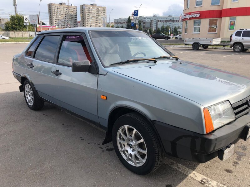 ВАЗ 21099 черная