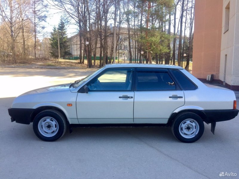 ВАЗ 21099 цвет Мираж