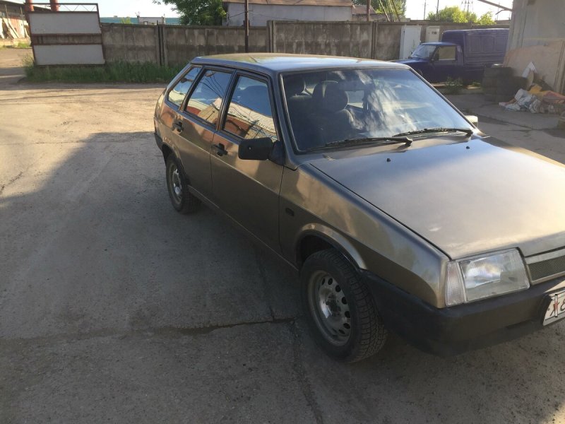 ВАЗ 21099 цвет Мираж