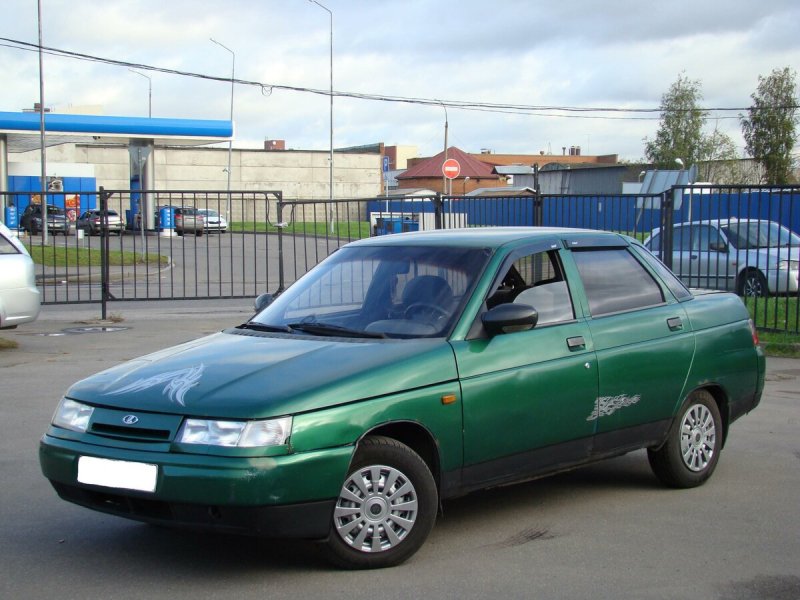 ВАЗ 2110 2000 зеленая