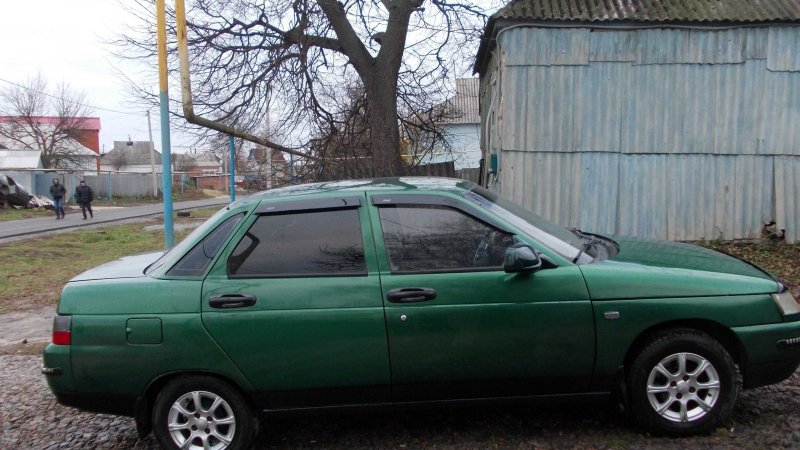 ВАЗ 2110 зеленая 2002