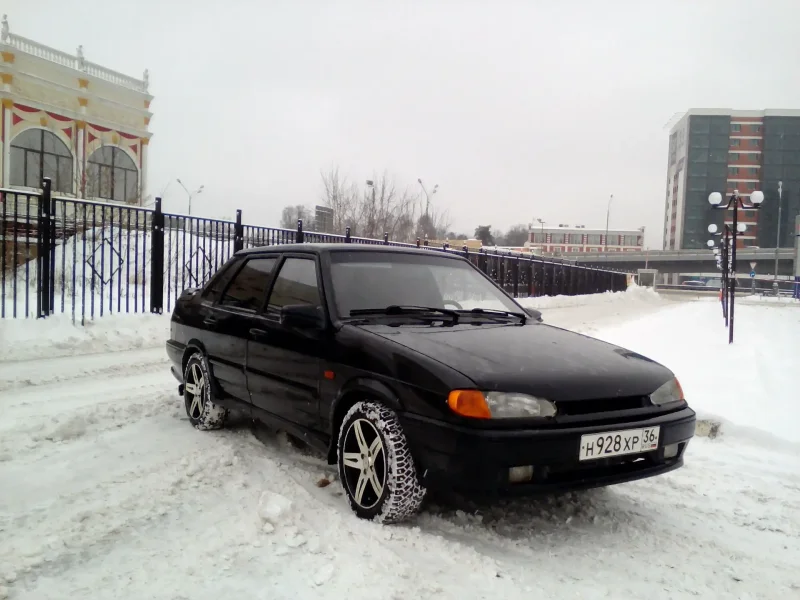 Lada 2115 черная