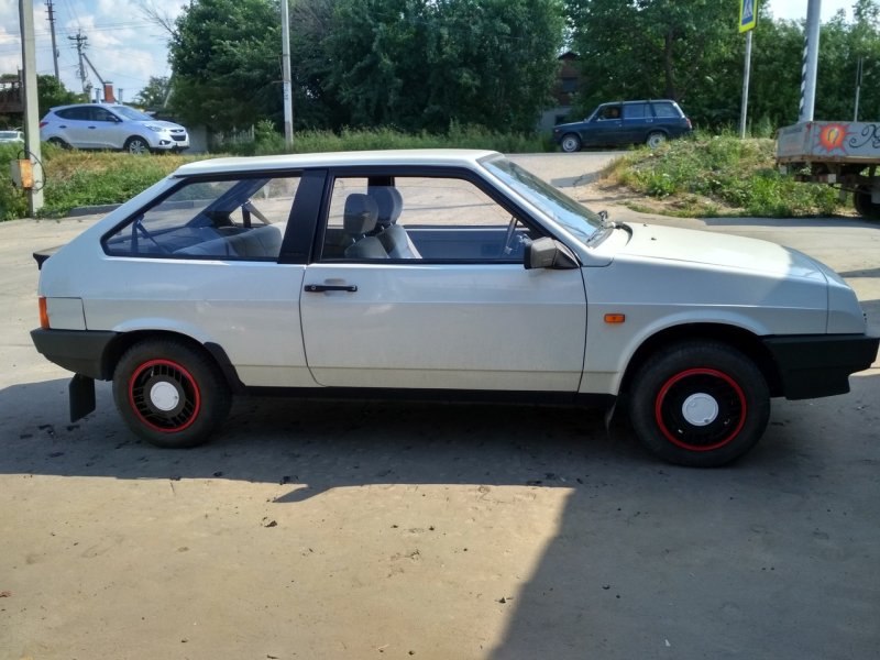 ВАЗ 2108 на разварках r15