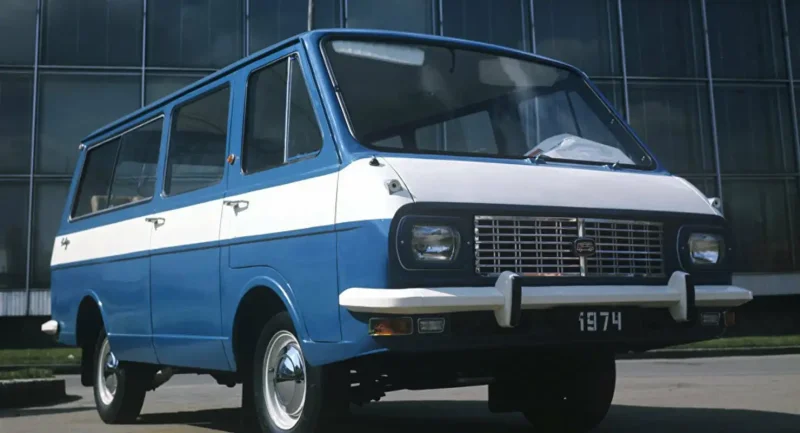 Советский микроавтобус РАФ 2203