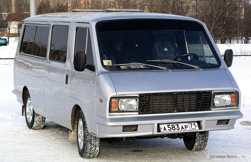 Полноприводный РАФ 2203