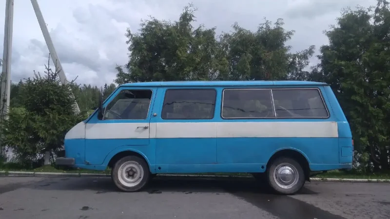 РАФ 2203 голубой