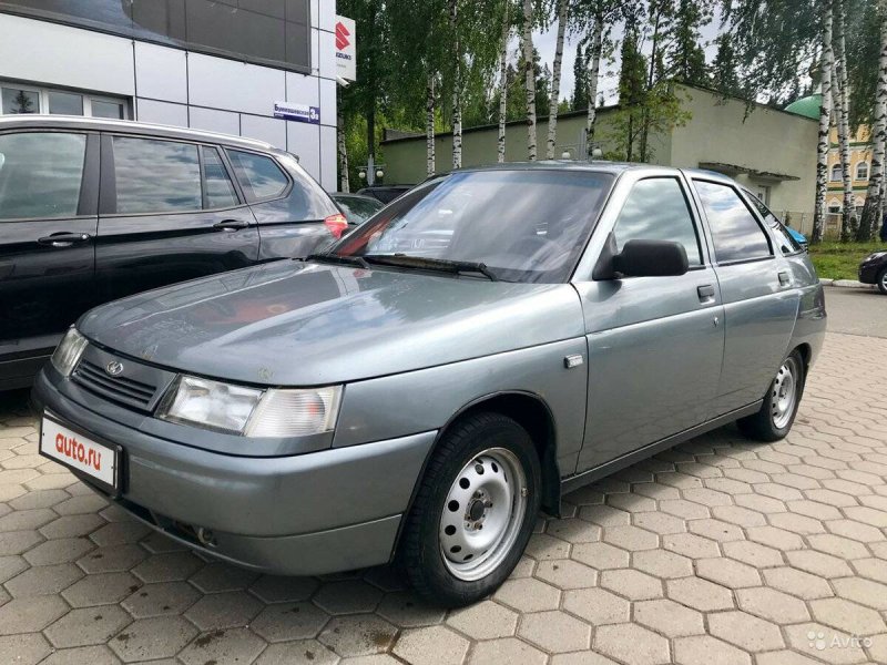 ВАЗ 2112 седан