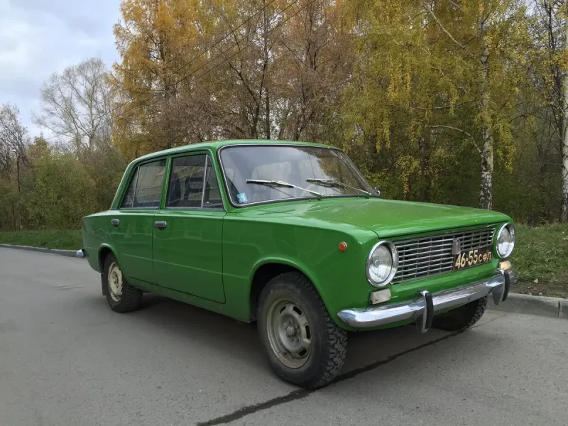 ВАЗ 2101 темно зеленая