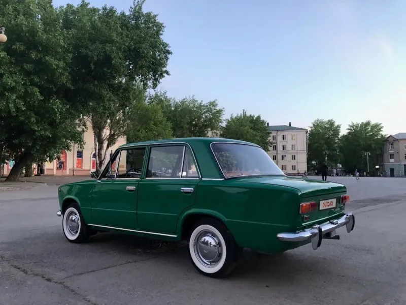 ВАЗ 2101 зеленый металлик