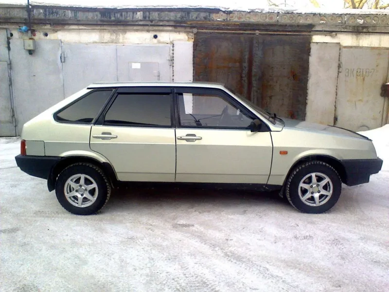 ВАЗ-21099 седан