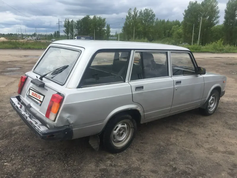 ВАЗ 2104 фургон серебристый