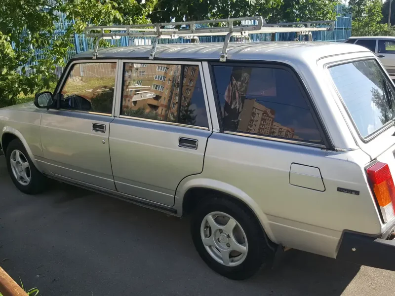 Лада 2104 серебристая
