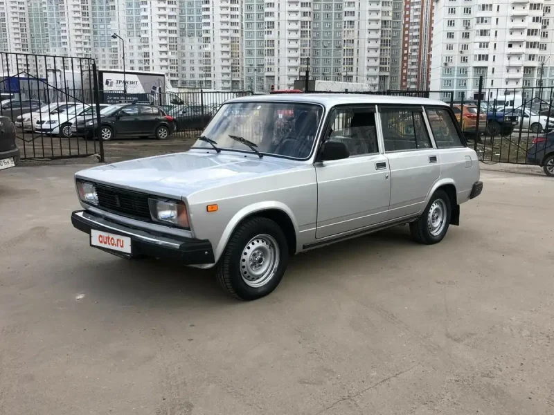 Лада 2104 серебристая