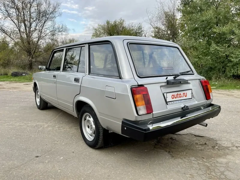 ВАЗ 2104 серебристая