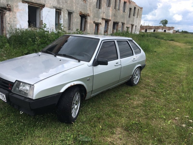 Лада 21093 2001 серый