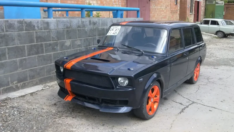 ВАЗ 2104 под Мустанг