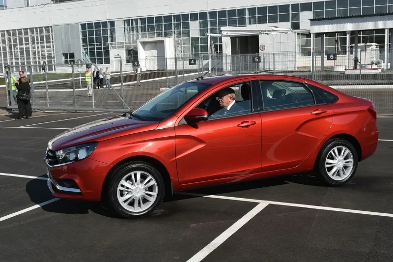 Lada Vesta хэтчбек купе