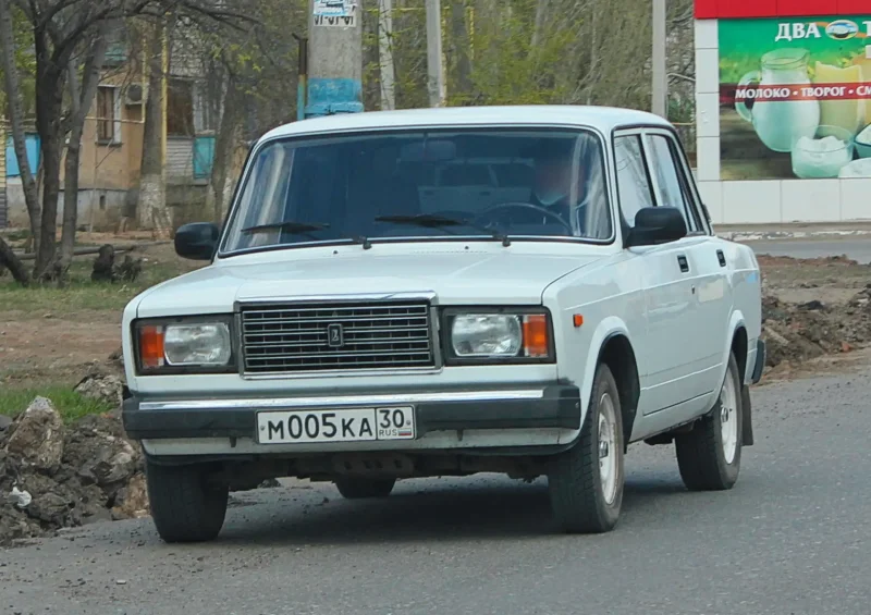 ВАЗ 2107 м909ао26