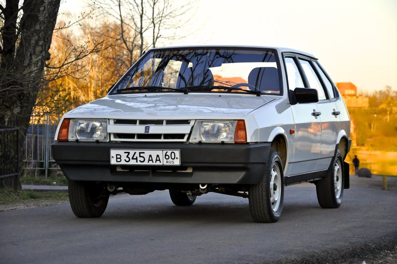 ВАЗ 2109 Лада Спутник