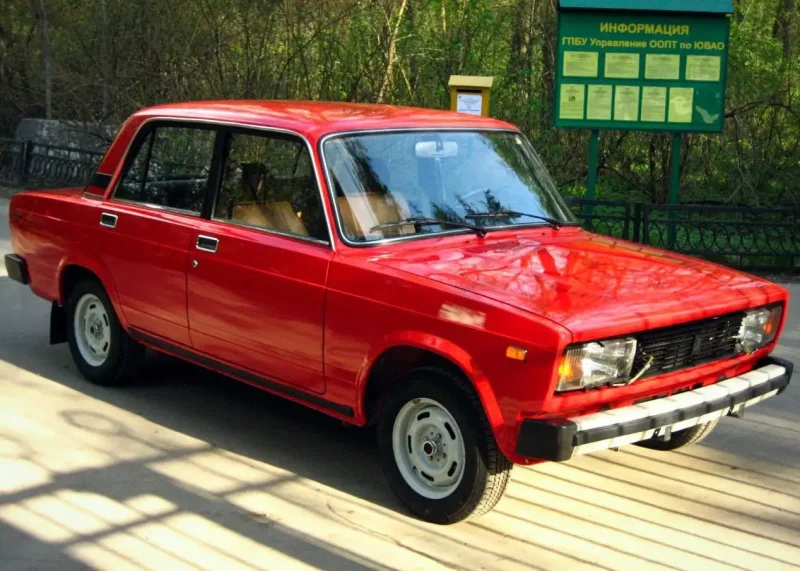 ВАЗ-2105 Жигули красный