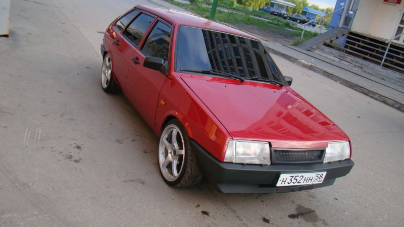 Lada ВАЗ 2109 красный