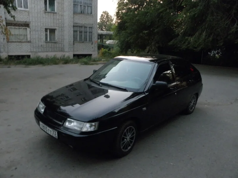ВАЗ 21124 черная