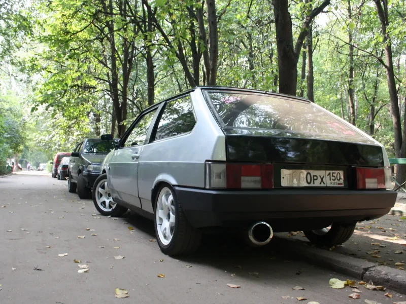 ВАЗ 2108 белая r17