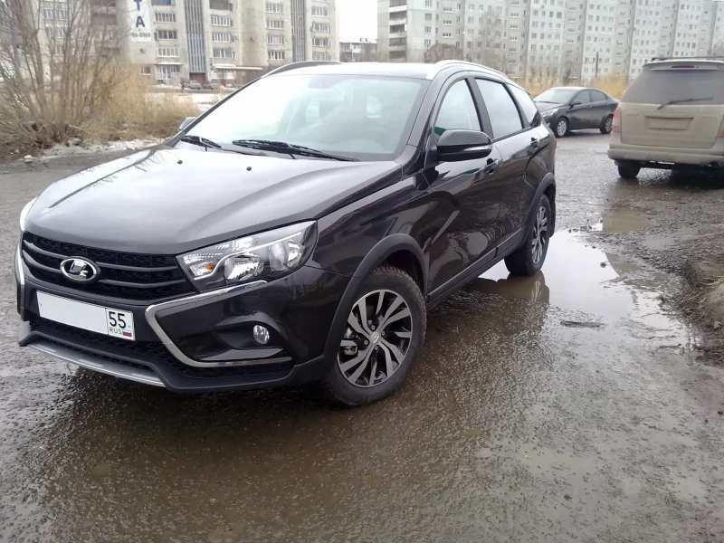 Диски Феникс 16 на Vesta SW Cross