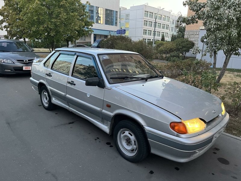 Лада 2115 серебристая