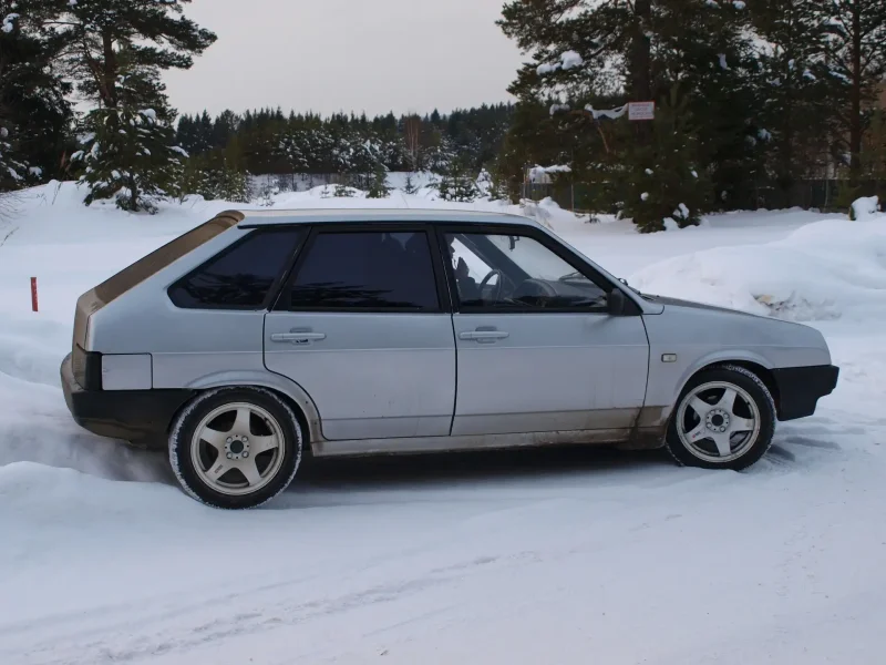 2109 Снежка r15