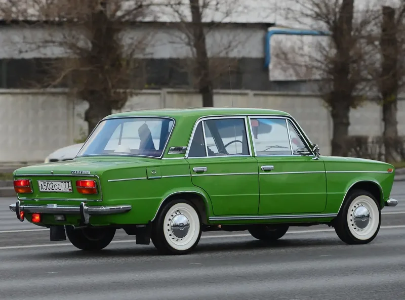 ВАЗ-2103 седан
