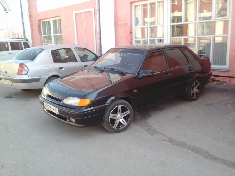 ВАЗ 2115 черный r15