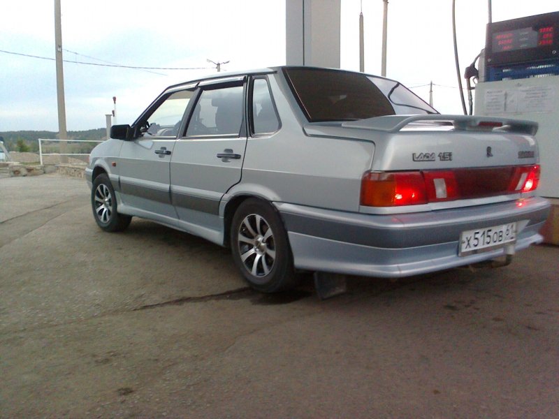 ВАЗ 2115 r15